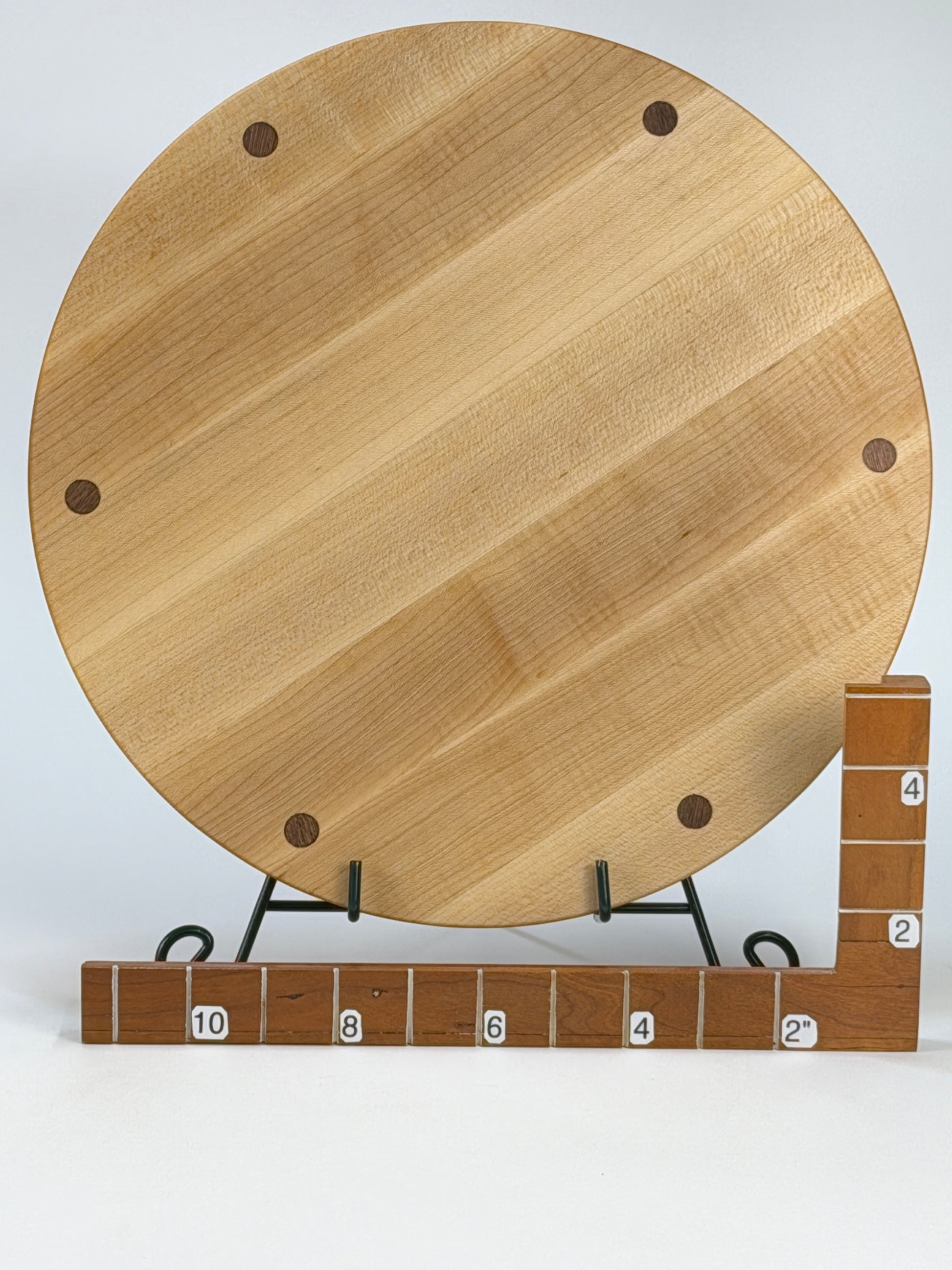 Pizza Board — shown with scale reference