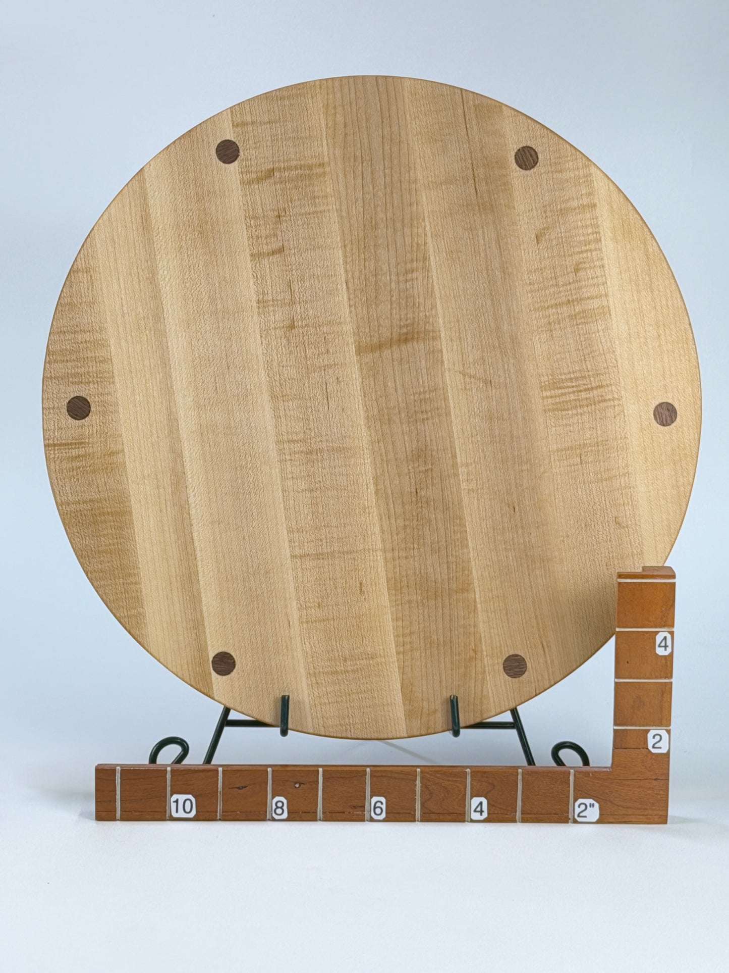Pizza Board — shown with scale reference