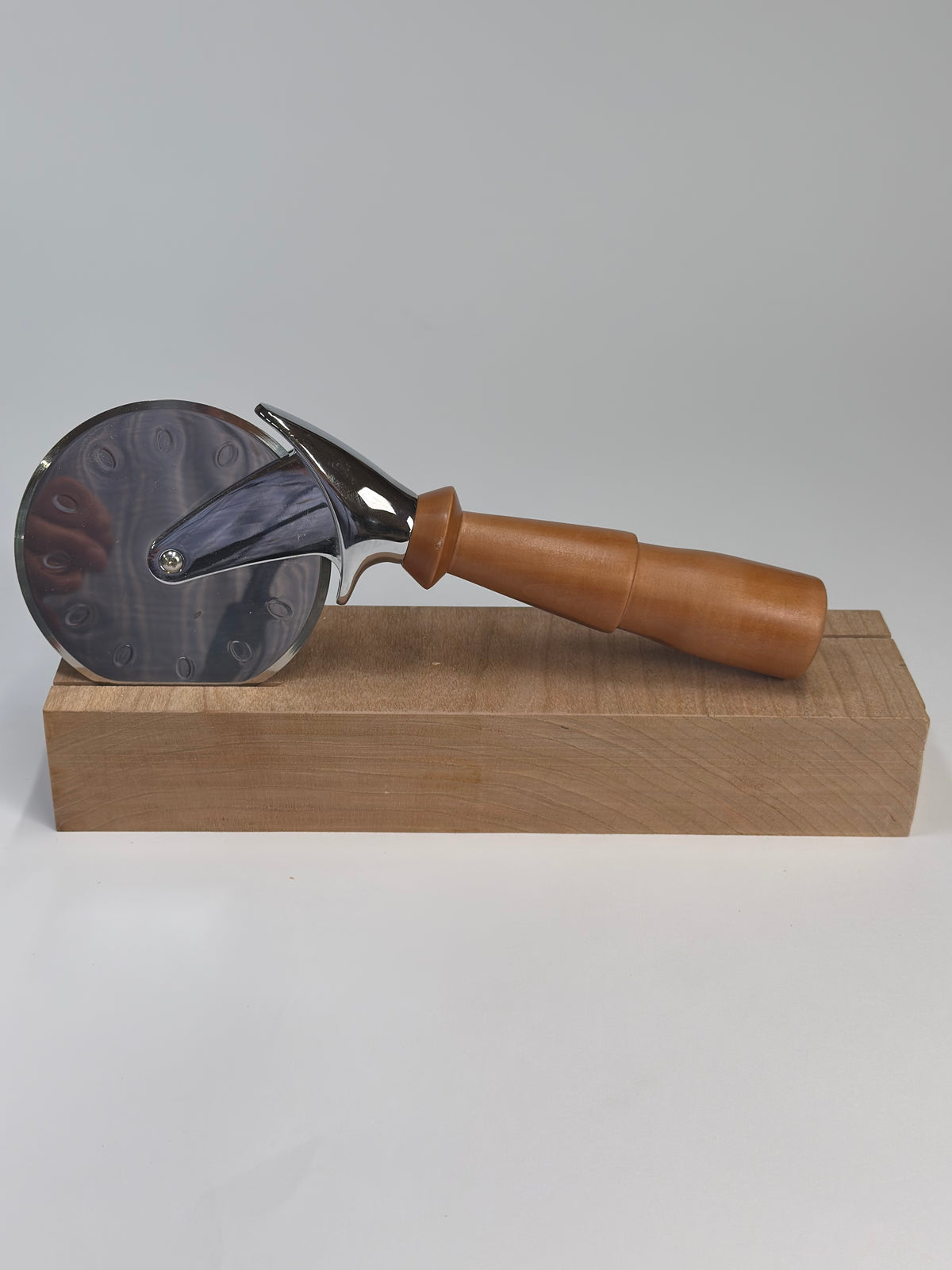Cherry Pizza Cutter – 10.25" — side view