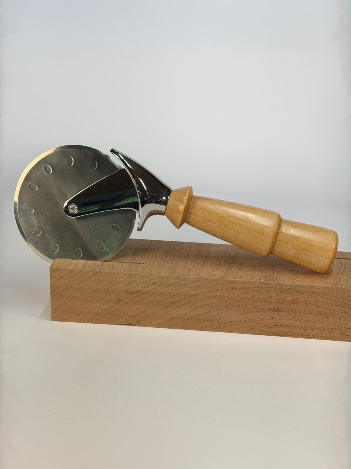 Maple Pizza Cutter II – 10.25" — side view